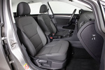 Volkswagen Golf 1.6 TDI CR 105 DSG 7 vel. Advance Turismo Interior Asientos 5 puertas
