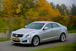 Cadillac ATS 2.0 Turbo 276 CV Gama ATS Turismo Radiant Silver Metallic Exterior Frontal-Lateral 4 puertas