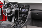 Volkswagen Golf 2.0 TDI CR 150 CV Sport Turismo Rojo Tornado Interior Salpicadero 5 puertas