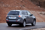 Mitsubishi Outlander 220 DI-D 150 CV 4WD Motion Todo terreno Gris Titanium Exterior Posterior-Lateral 5 puertas