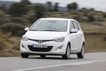Hyundai i20 1.4 CRDi 90 CV Style S Turismo Coral White Exterior Frontal-Lateral 5 puertas