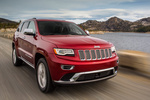 Jeep Grand Cherokee Gama Grand Cherokee (versi&oacute;n para Estados Unidos) Gama Grand Cherokee (versi&oacute;n para Estados Unidos) Todo terreno Rojo cereza Exterior Frontal-Lateral 5 puertas