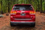 Jeep Grand Cherokee Gama Grand Cherokee (versi&oacute;n para Estados Unidos) Gama Grand Cherokee (versi&oacute;n para Estados Unidos) Todo terreno Rojo cereza Exterior Posterior 5 puertas