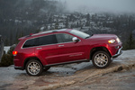 Jeep Grand Cherokee Gama Grand Cherokee (versi&oacute;n para Estados Unidos) Gama Grand Cherokee (versi&oacute;n para Estados Unidos) Todo terreno Rojo cereza Exterior Lateral 5 puertas