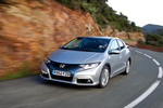 Honda Civic 1.6 i-DTEC 120 CV Gama Civic Turismo Urban Titanium Perlado Exterior Frontal-Lateral 5 puertas
