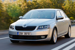 Skoda Octavia Gama Octavia Gama Octavia Turismo Gris Platino Exterior Frontal-Lateral 5 puertas