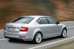 Skoda Octavia Gama Octavia Gama Octavia Turismo Gris Platino Exterior Posterior-Lateral 5 puertas
