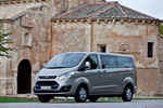 Ford Tourneo Custom FT300 2.2 TDCi 155 CV Batalla Larga Limited Veh&iacute;culo comercial Exterior Frontal-Lateral 5 puertas