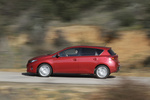 Toyota Auris 120D Advance Turismo Rojo Rub&iacute; Exterior Lateral 5 puertas
