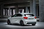Mercedes-Benz Clase A A 45 AMG A 45 AMG Turismo Blanco Cirro Exterior Posterior-Lateral 5 puertas