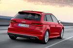 Audi A3 S3 Sportback S3 Turismo Rojo Misano Efecto Perla Exterior Posterior-Lateral 5 puertas