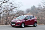 Ford Fiesta 1.0 EcoBoost 125 CV Auto-Start-Stop Titanium Turismo Hot Magenta Exterior Frontal-Lateral 5 puertas