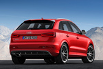 Audi Q3 RS RS Todo terreno Rojo Misano Efecto Perla Exterior Posterior-Lateral 5 puertas