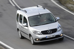 Mercedes-Benz Citan 109 CDI Combi 90 CV BlueEFFICIENCY. Gama Citan Veh&iacute;culo comercial Plata Brillante Metalizado Exterior Lateral-Frontal-Cenital 5 puertas