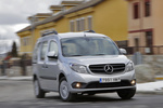 Mercedes-Benz Citan 109 CDI Combi 90 CV BlueEFFICIENCY. Gama Citan Veh&iacute;culo comercial Plata Brillante Metalizado Exterior Lateral-Frontal 5 puertas