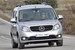Mercedes-Benz Citan 109 CDI Combi 90 CV BlueEFFICIENCY. Gama Citan Veh&iacute;culo comercial Plata Brillante Metalizado Exterior Frontal 5 puertas