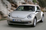 Volkswagen Beetle Gama Beetle Design Descapotable Plata Roca Lunar metalizado Exterior Frontal-Lateral 2 puertas