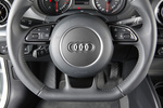 Audi A3 2.0 TDI 150 CV Ambition Turismo Interior Volante 5 puertas