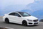Mercedes-Benz Clase CLA CLA 250 4Matic (211 CV) Gama Clase CLA Turismo Blanco Cirro Exterior Lateral-Frontal 4 puertas