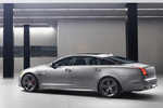Jaguar XJ R R Turismo Exterior Posterior-Lateral 4 puertas