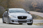 Jaguar XJ R R Turismo Exterior Frontal-Lateral 4 puertas