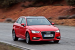 Audi A3 1.8 TFSI 180 CV S tronic 7 vel. Ambition Turismo Rojo Misano Efecto Perla Exterior Frontal-Lateral 5 puertas