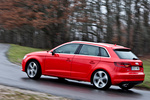 Audi A3 1.8 TFSI 180 CV S tronic 7 vel. Ambition Turismo Rojo Misano Efecto Perla Exterior Lateral-Posterior 5 puertas