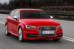 Audi A3 S3 3p S3 Turismo Rojo Misano Efecto Perla Exterior Lateral-Frontal 3 puertas