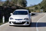Opel Astra OPC (280 CV) OPC Turismo Blanco Alpino Exterior Frontal 3 puertas