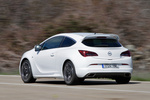 Opel Astra OPC (280 CV) OPC Turismo Blanco Alpino Exterior Posterior-Lateral 3 puertas