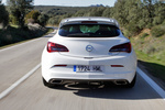 Opel Astra OPC (280 CV) OPC Turismo Blanco Alpino Exterior Posterior 3 puertas
