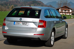 Skoda Octavia 1.8 TSI 180 CV 4x4 Gama Octavia Combi 4x4 Turismo familiar Plata Brillante Metalizado Exterior Posterior-Lateral 5 puertas
