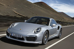 Porsche 911 Turbo S Turbo S Coup&eacute; Plata GT Metalizado Exterior Frontal-Lateral 2 puertas