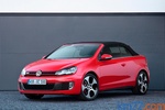 Volkswagen Golf GTI GTI Descapotable Rojo atardecer metalizado Exterior Frontal-Lateral 3 puertas