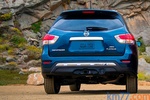 Nissan Pathfinder (versi&oacute;n para EE.UU) (versi&oacute;n para EE.UU) Todo terreno Exterior Posterior 5 puertas