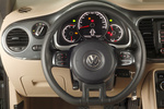 Volkswagen Beetle 2.0 TDI 140 CV 70s Edition Descapotable Interior Volante 2 puertas