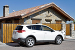 Toyota RAV4 150D AWD Executive Todo terreno Blanco Perlado Exterior Posterior-Lateral 5 puertas