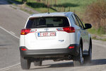 Toyota RAV4 150D AWD Executive Todo terreno Blanco Perlado Exterior Posterior 5 puertas