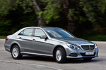Mercedes-Benz Clase E E 220 CDI Aut. 170 CV  Gama Clase E Turismo Plata Paladio Metalizado Exterior Lateral-Frontal 5 puertas