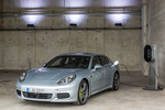 Porsche Panamera Panamera S E-Hybrid Panamera S E-Hybrid Turismo Plata GT Metalizado Exterior Frontal-Lateral 5 puertas