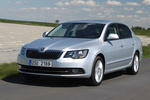 Skoda Superb Gama Superb Gama Superb Turismo Exterior Frontal-Lateral 5 puertas
