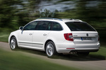 Skoda Superb Gama Superb Combi Gama Superb Combi Turismo familiar Exterior Lateral-Posterior 5 puertas
