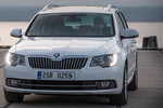 Skoda Superb Gama Superb Combi Gama Superb Combi Turismo familiar Exterior Frontal 5 puertas