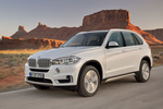 BMW X5 xDrive30d Gama X5 Todo terreno Mineralwei&szlig; Exterior Frontal-Lateral 5 puertas