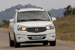 SsangYong Rodius 2.0 eXdi 155 CV Aut. (gama 2013) Limited (gama 2013) Monovolumen Grand White Exterior Frontal 5 puertas