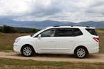 SsangYong Rodius 2.0 eXdi 155 CV Aut. (gama 2013) Limited (gama 2013) Monovolumen Grand White Exterior Lateral 5 puertas