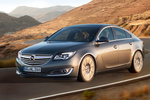 Opel Insignia Gama Insignia Gama Insignia Turismo Caoba Exterior Frontal-Lateral 5 puertas