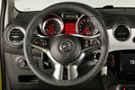 Opel ADAM 1.4 87 CV ecoFLEX SLAM Turismo La Lima de la Vida Interior Volante 3 puertas