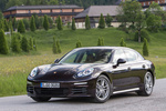 Porsche Panamera Panamera 4S Panamera 4S  Turismo Exterior Frontal-Lateral 5 puertas