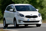 KIA Carens 1.7 CRDi VGT 115 CV Drive Monovolumen Schneeweiss Exterior Lateral-Frontal 5 puertas